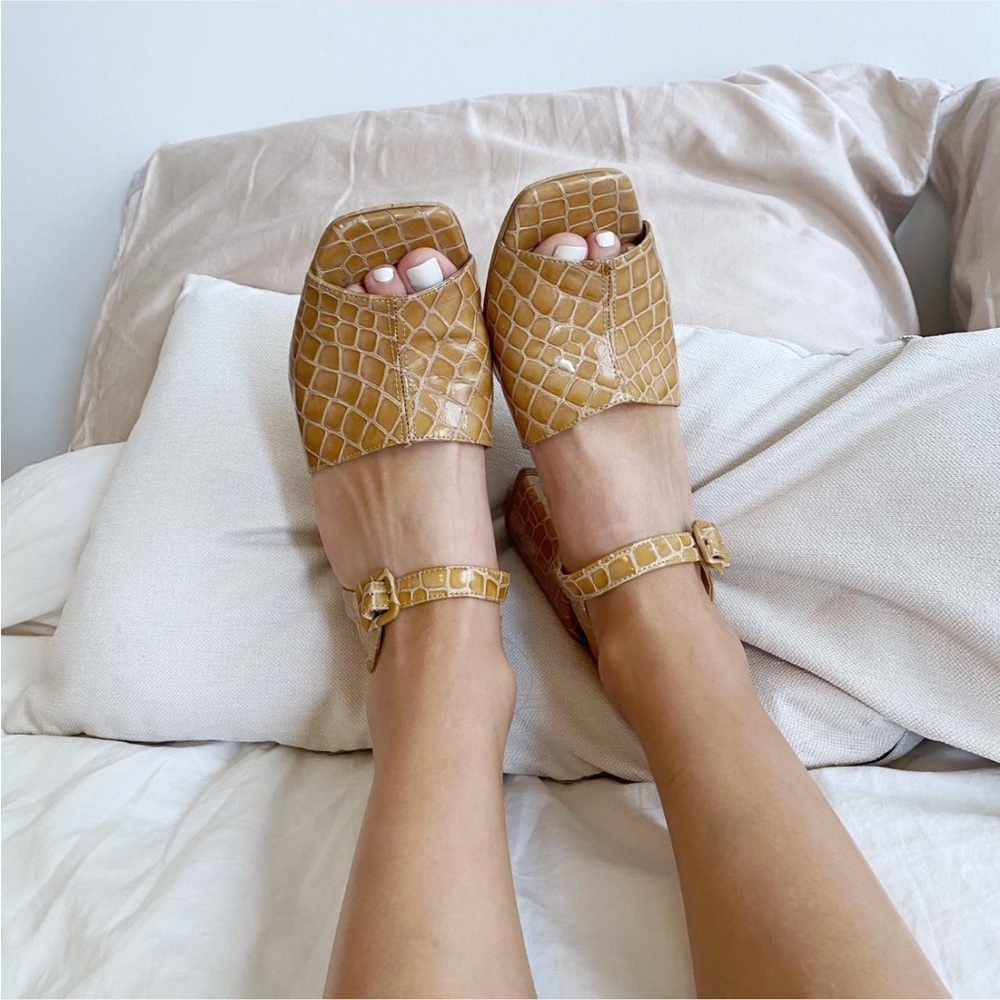About Arianne Rita Tierra Heeled Sandals (41)